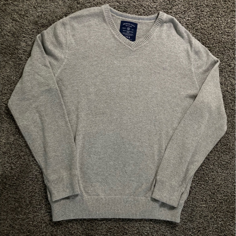 American Eagle Outfitters Men’s Gray V-Neck Sweater Size L - Picture 2 of 5